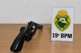 Revólver calibre 38 é encontrado dentro de carro e homem acaba preso em Marechal Rondon