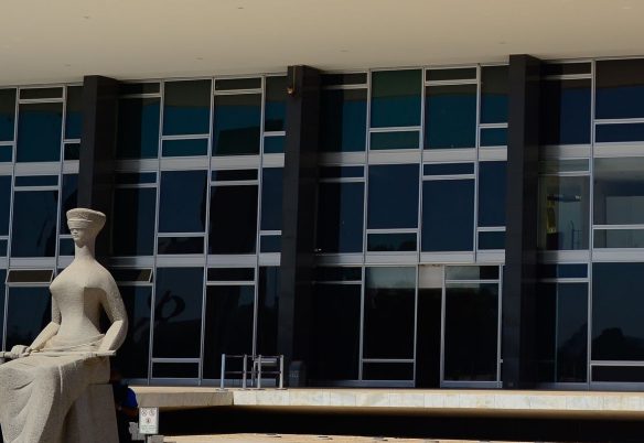Segunda Turma do STF forma maioria para afastar diretor-geral da PF