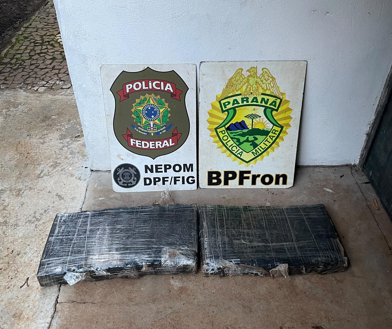 Imagem referente a PF e PM apreendem 25 kg de maconha após travessia de embarcação em Foz do Iguaçu