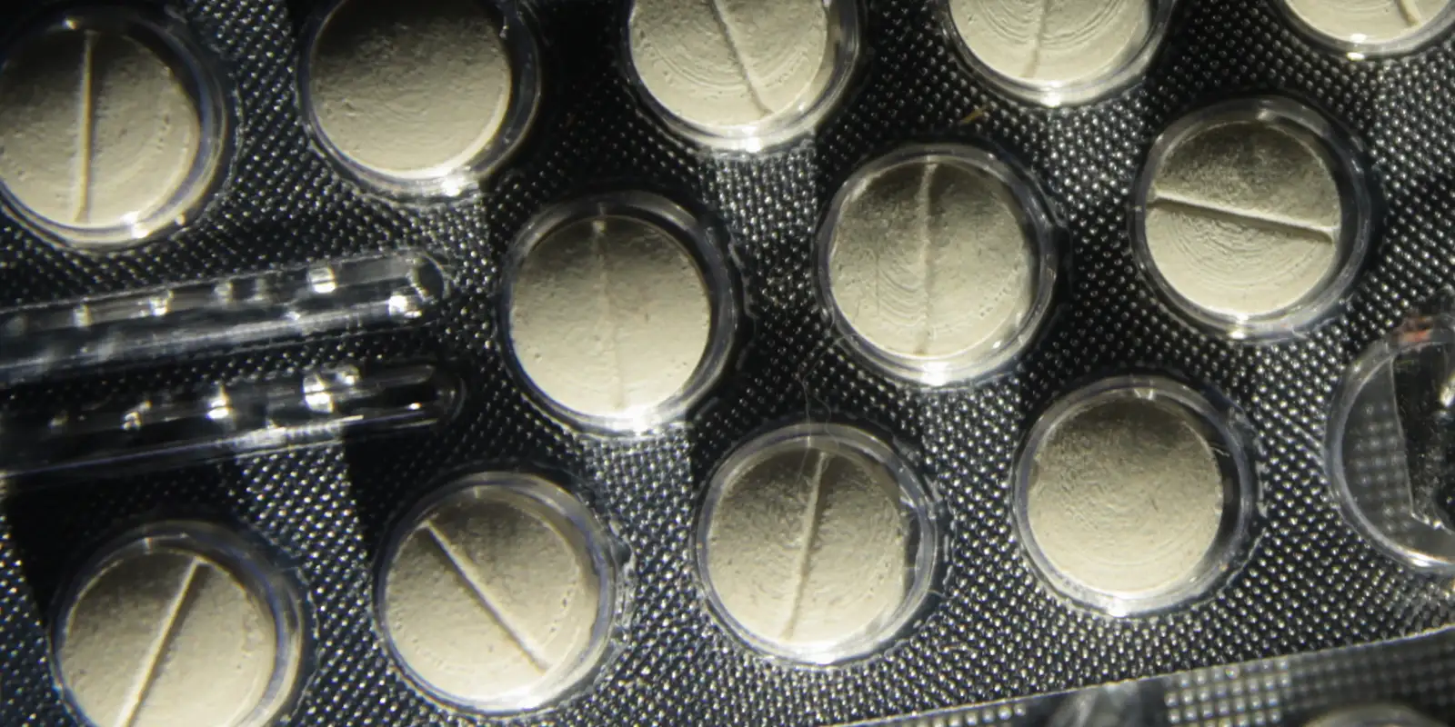 Imagem referente a Anvisa aprova novo medicamento para tratamento de enxaqueca