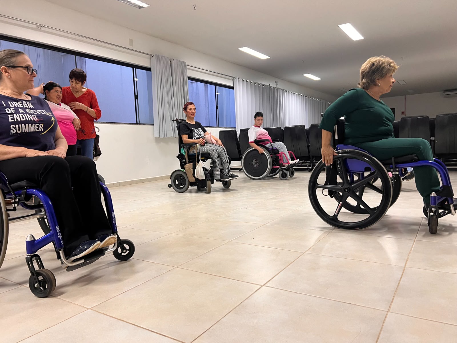 Cascavel recebe eventos internacionais de dança em cadeira de rodas e destaca arte como instrumento de inclusão Imagem referente a Cascavel recebe eventos internacionais de dança em cadeira de rodas e destaca arte como instrumento de inclusão