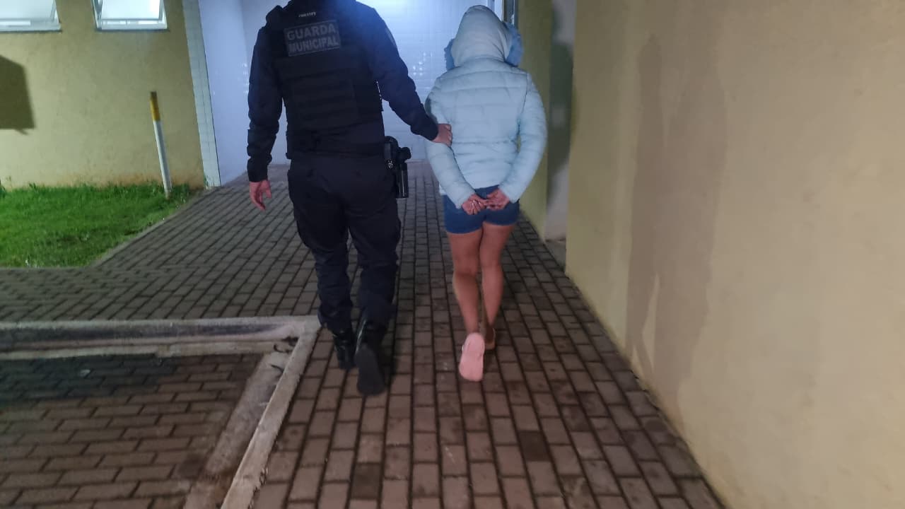 Guarda Municipal intercepta suspeitas e apreende drogas na Região Norte de Cascavel