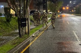 Polícia Civil prende três suspeitos de homicídio ligado ao tráfico no Prado Velho, em Curitiba