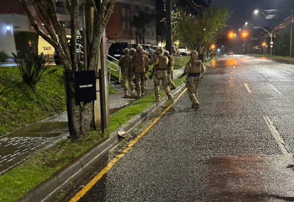 Polícia Civil prende três suspeitos de homicídio ligado ao tráfico no Prado Velho, em Curitiba