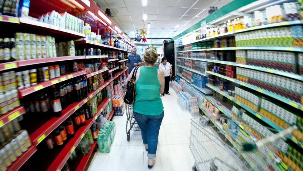 Cesta básica ficou mais barata em 25 capitais em agosto Imagem referente a Cesta básica ficou mais barata em 25 capitais em agosto