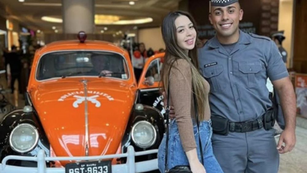 Irmã de PM suspeito de feminicídio é investigada e está foragida Imagem referente a Irmã de PM suspeito de feminicídio é investigada e está foragida