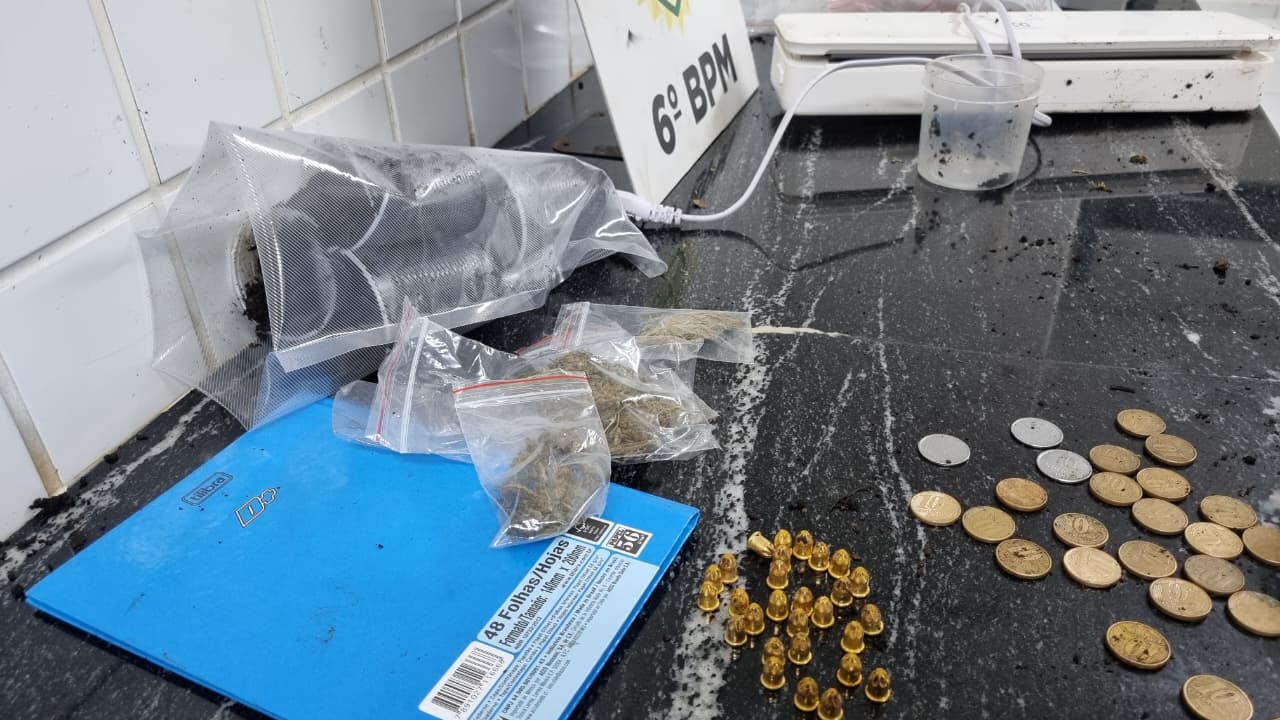 Três pessoas são detidas após denúncia de tráfico de drogas no Bairro Floresta, em Cascavel