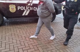 Mulher é presa em flagrante com cocaína e maconha durante cumprimento de mandado em Cascavel