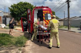 Mulher de 44 anos sofre queda em piso liso e é socorrida na Rua Jade