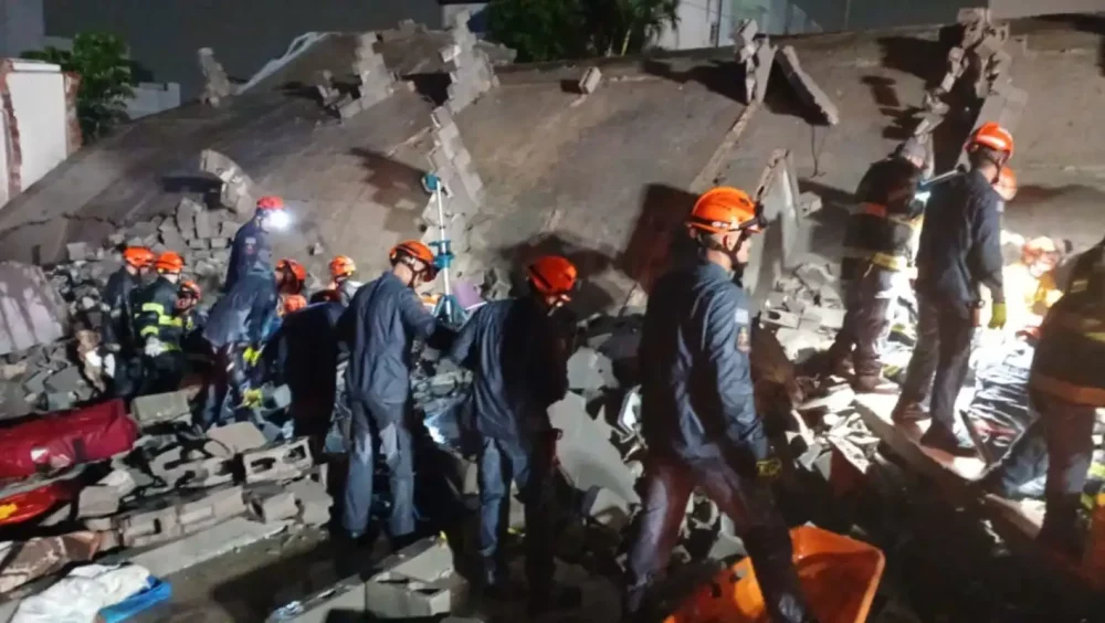 Desabamento de prédio em construção deixa dois mortos em São Paulo Imagem referente a Desabamento de prédio em construção deixa dois mortos em São Paulo