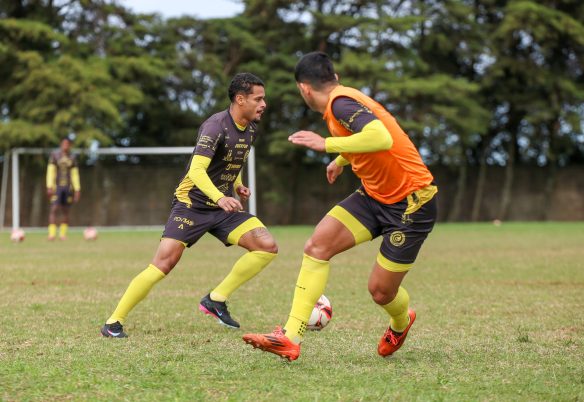 Cascavel enfrenta Athletico em busca da primeira vitória na Copa Paraná