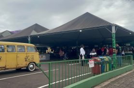 Feira do Teatro reúne gastronomia e artesanato no centro de Cascavel