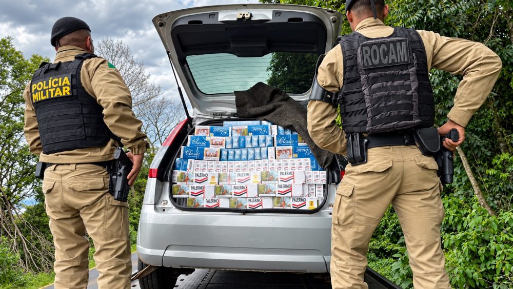 PM apreende carro carregado com cigarros contrabandeados na PR-566 Imagem referente a PM apreende carro carregado com cigarros contrabandeados na PR-566