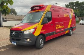 Motociclista de 21 anos fica ferido após acidente; motorista foge sem prestar ajuda