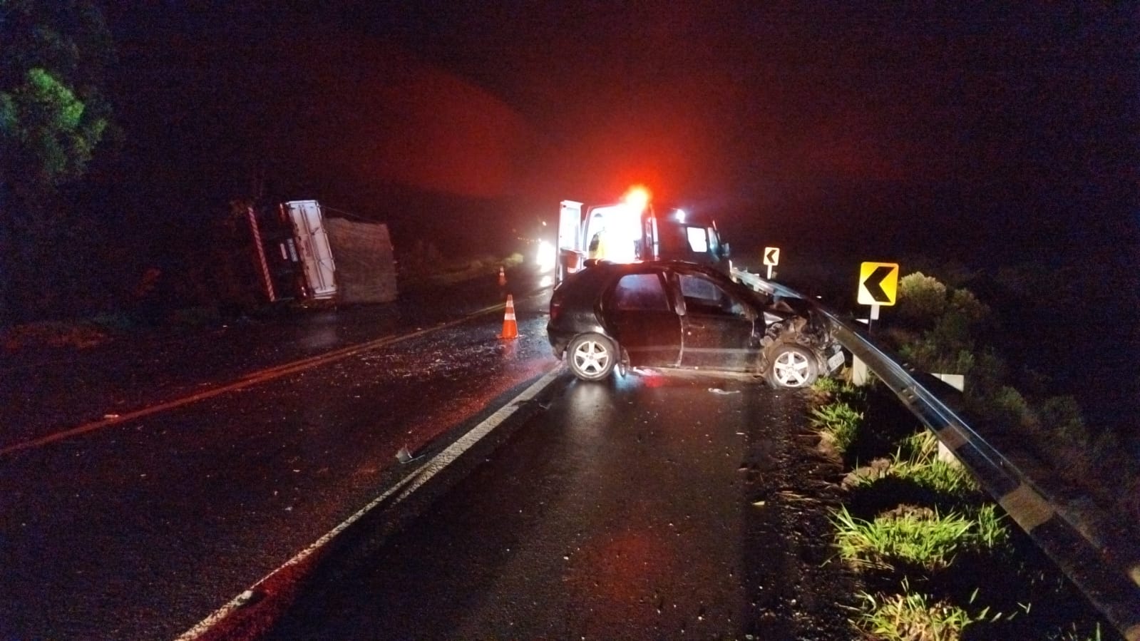 Imagem referente a Motorista morre após colisão frontal na BR-153, em Tibagi