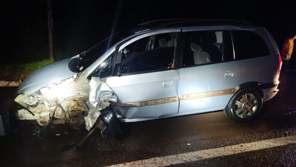 PRF atende sinistro de trânsito com colisão frontal na BR-369, em Cornélio Procópio Imagem referente a PRF atende sinistro de trânsito com colisão frontal na BR-369, em Cornélio Procópio