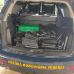 PRF apreende mais de 160 kg de maconha e prende casal na BR-376, em Tibagi Imagem relativa a PRF apreende mais de 160 kg de maconha e prende casal na BR-376, em Tibagi