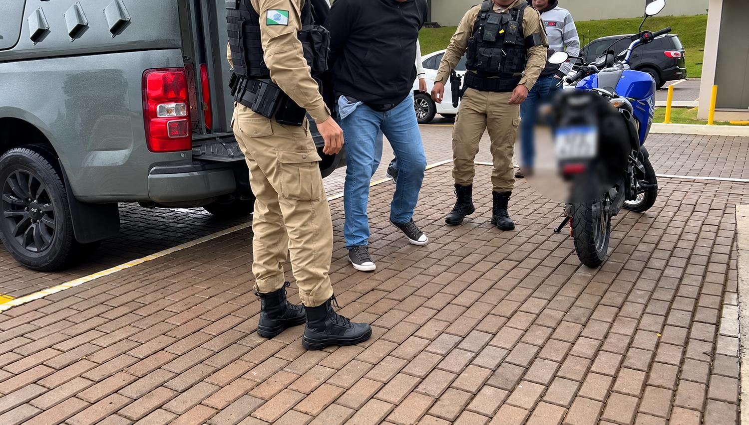 Homem é preso por estelionato no Bairro Cataratas