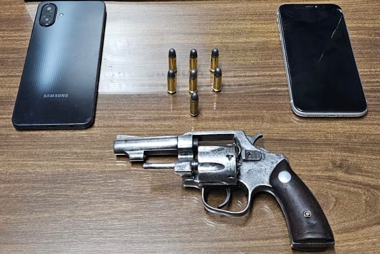 PCPR e PMPR prendem homem em flagrante por homicídio em Santo Antônio da Platina Imagem referente a PCPR e PMPR prendem homem em flagrante por homicídio em Santo Antônio da Platina