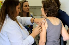 SUS amplia cobertura da vacina Pneumo 20 para maiores de 85 anos SUS amplia cobertura da vacina Pneumo 20 para maiores de 85 anos