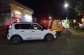 Colisão entre Honda Biz e Air Cross deixa mulher ferida em Cascavel
