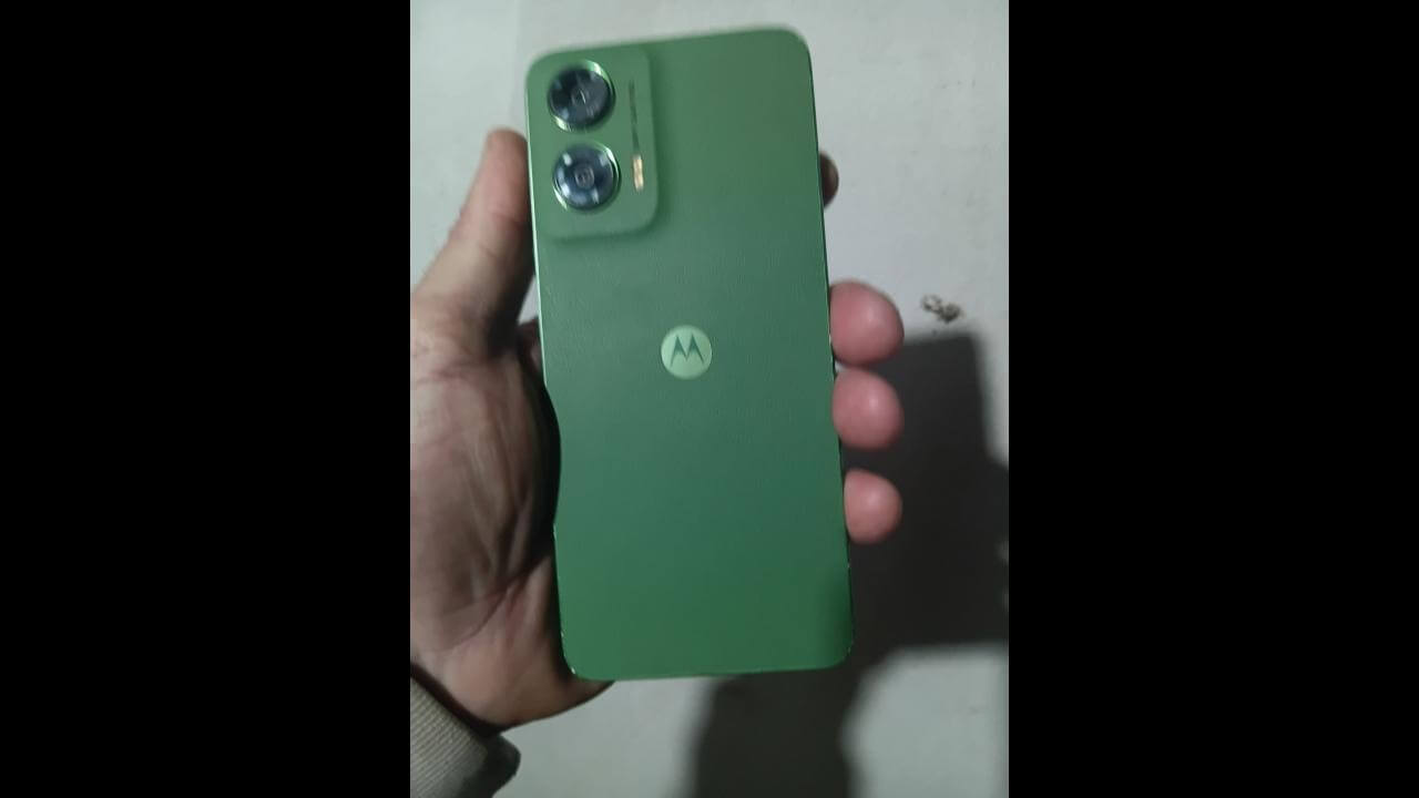 Imagem referente a Foi achado celular da marca Motorola no bairro Região do Lago
