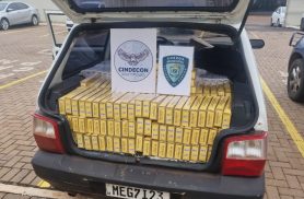Guarda Municipal apreende carro 'abarrotado' de cigarros do Paraguai Guarda Municipal apreende carro 'abarrotado' de cigarros do Paraguai