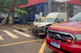 Acidente entre Saveiro e Fiesta deixa dois feridos em Cascavel Acidente entre Saveiro e Fiesta deixa dois feridos em Cascavel