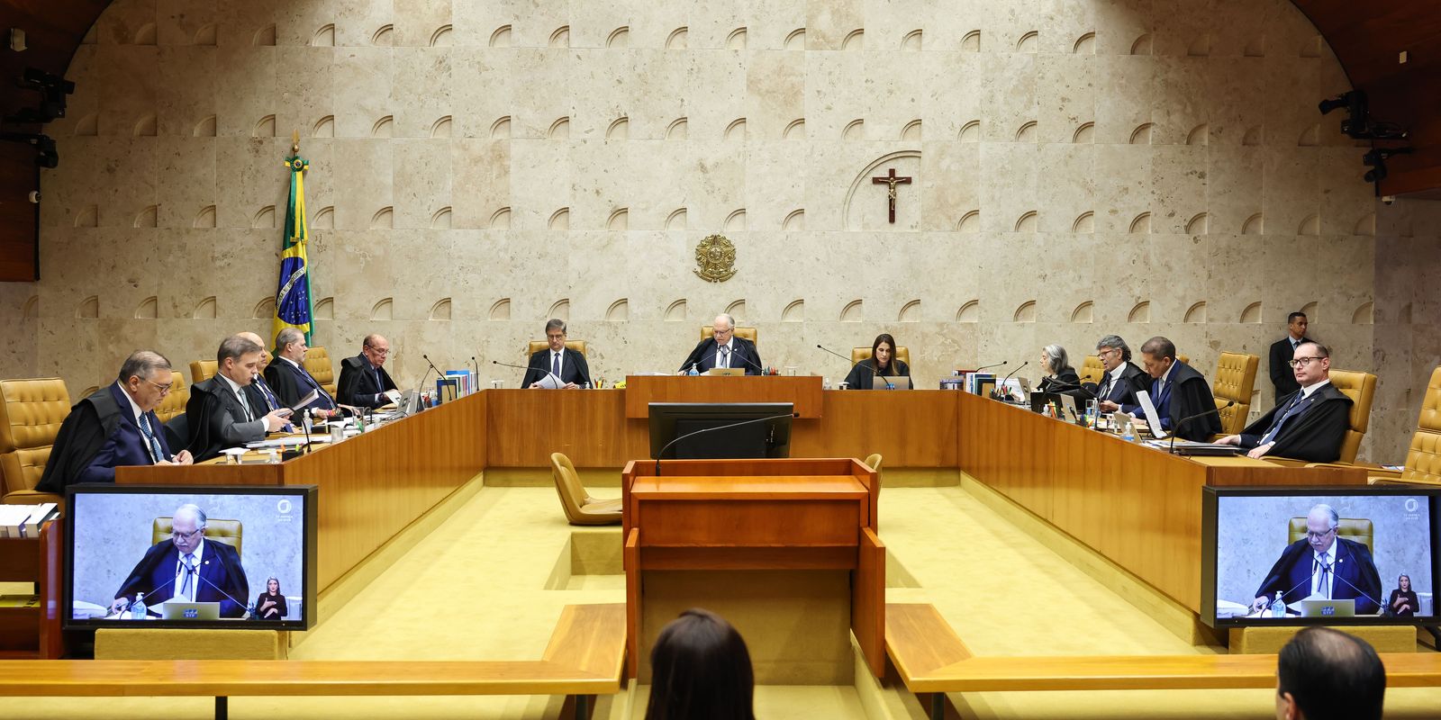 STF interrompe julgamento; sessão será retomada será às 14h Imagem referente a STF interrompe julgamento; sessão será retomada será às 14h