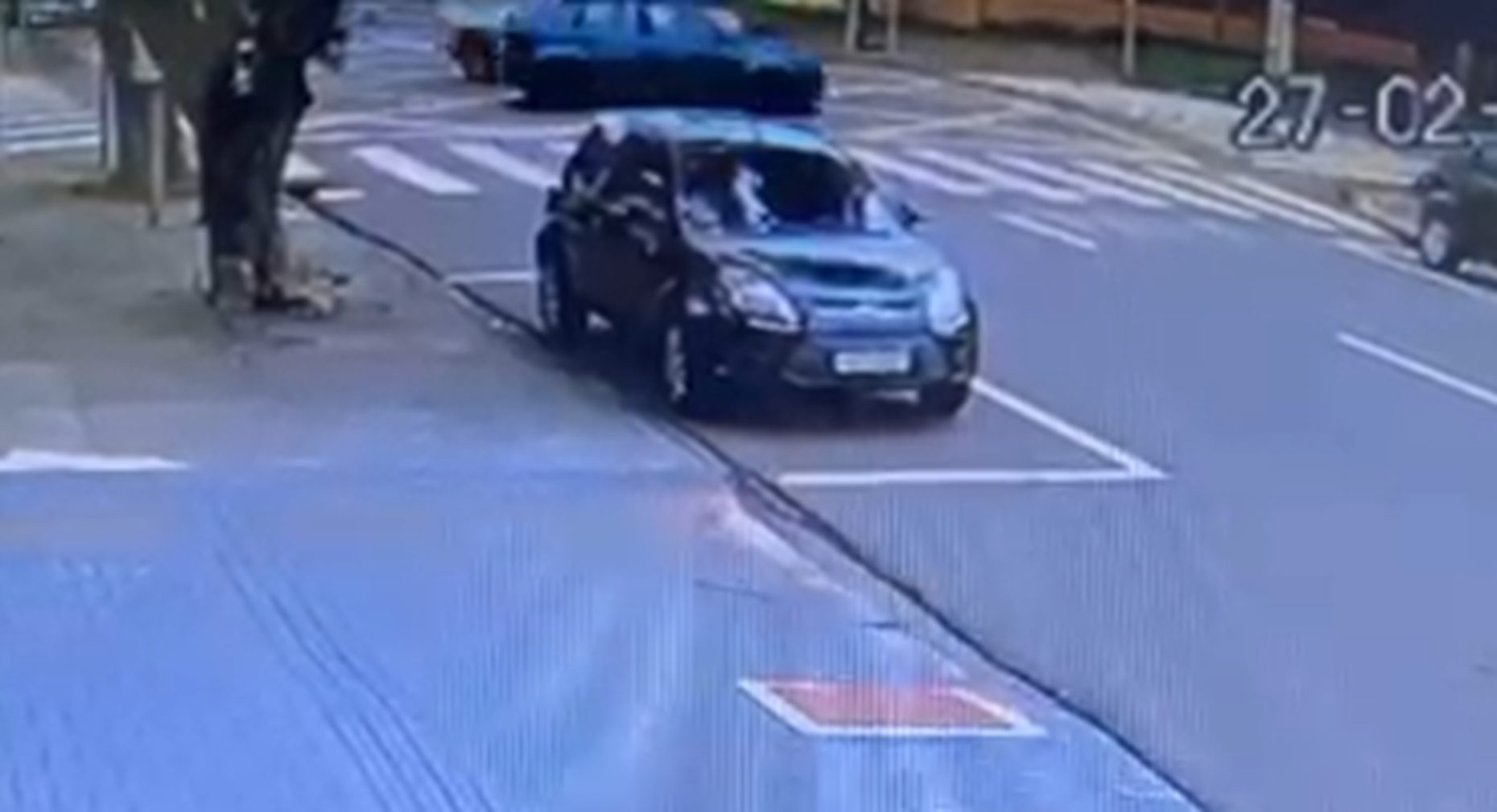 Imagens de câmera registram grave acidente entre Saveiro e Fiesta no Coqueiral