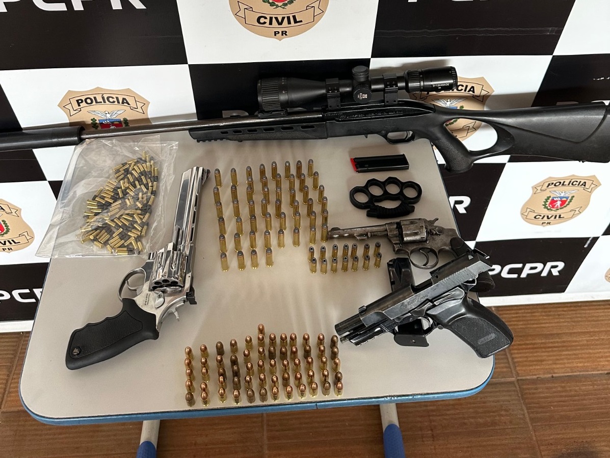 Imagem referente a PCPR prende homem em posse de armas e munições em Dois Vizinhos