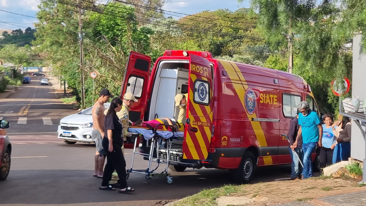 Idosa é atropelada por moto no bairro Tarumã