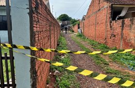 Ataque a tiros deixa mãe de jovem recém-saído da prisão e outro homem mortos