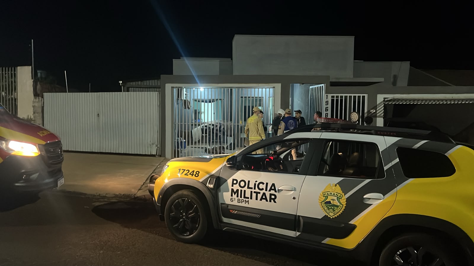 Discussão no portão termina com homem agredido a pauladas no Morumbi
