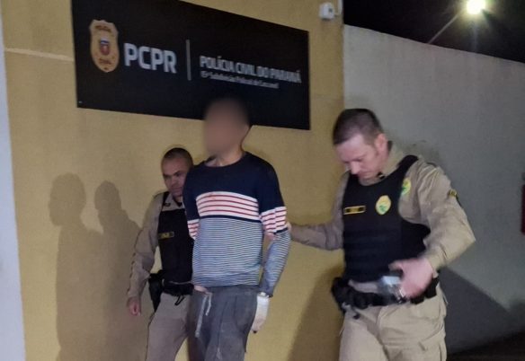 Homem é flagrado dentro de residência após invadir duas casas durante a madrugada Homem é flagrado dentro de residência após invadir duas casas durante a madrugada