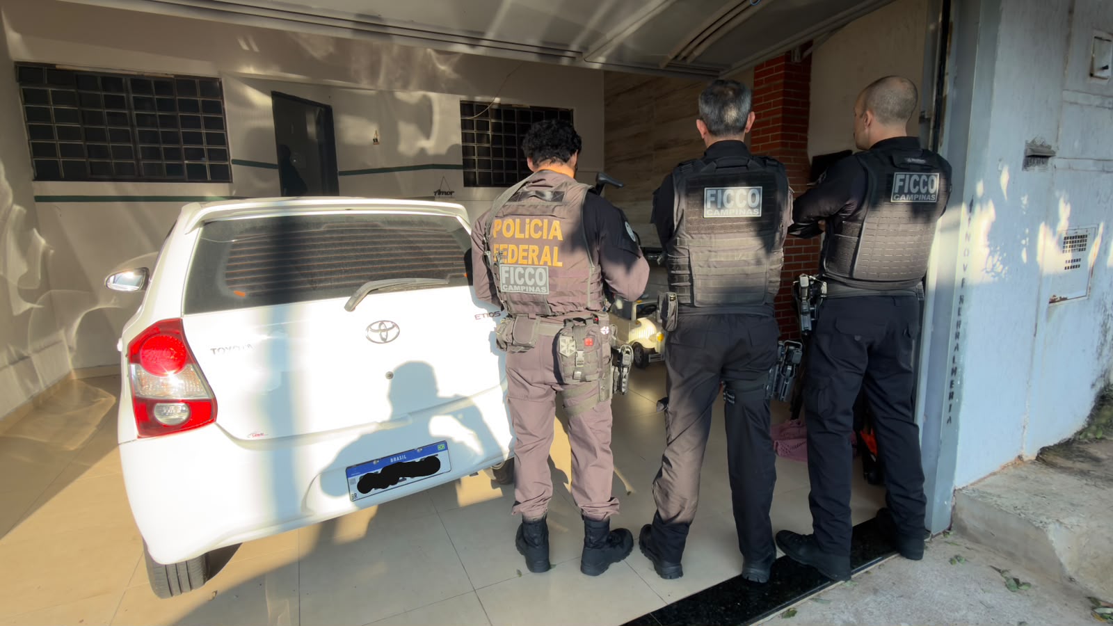 PF e Europol desarticulam esquema de máfia italiana para envio de cocaína via Porto de Paranaguá Imagem referente a PF e Europol desarticulam esquema de máfia italiana para envio de cocaína via Porto de Paranaguá