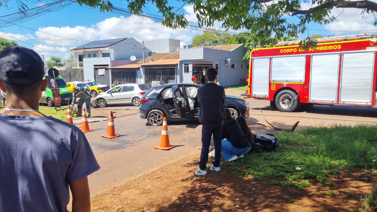 Acidente em Cascavel deixa duas mulheres feridas no Santa Cruz
