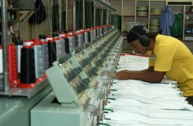 Economia recua 0,4% na passagem de junho para julho, estima FGV