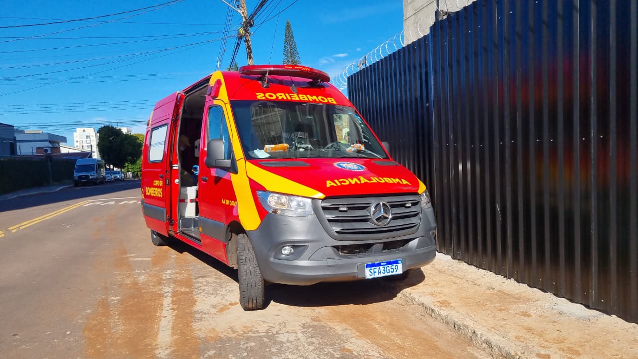 Homem fica ferido após acidente com máquina na Rua Natal