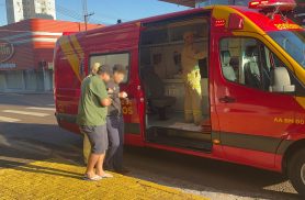 Atropelamento no Centro de Cascavel deixa jovem ferido