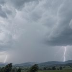 Imagem relativa a Paraná tem previsão de chuvas fortes e temporais durante o fim de semana