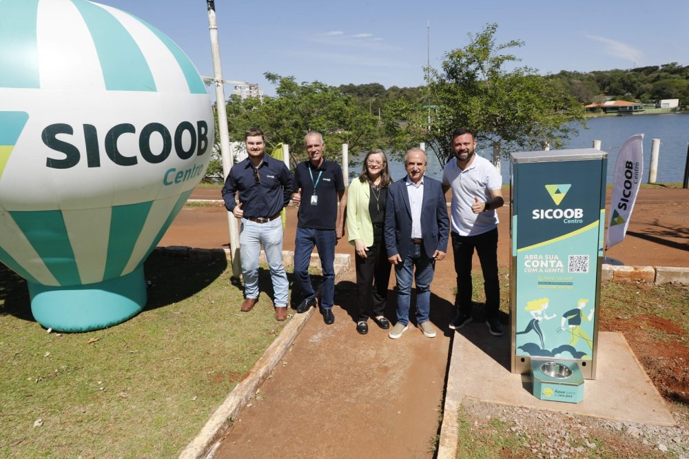 Imagem referente a Cascavel ganha nova estação de hidratação para humanos e pets no Lago Municipal