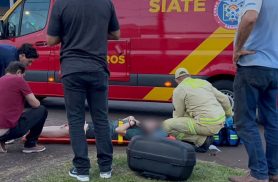 Acidente entre moto e utilitário deixa mulher ferida no bairro Pacaembu em Cascavel