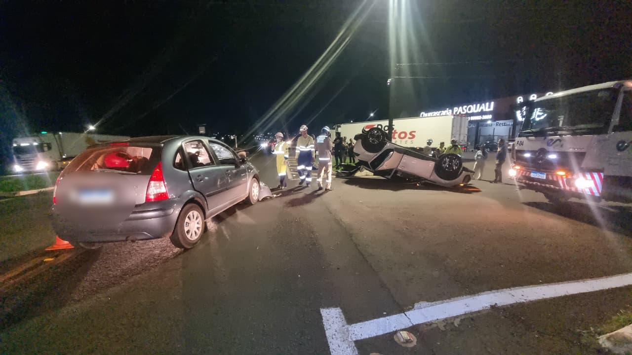 Acidente na BR-277 mobiliza socorristas após capotamento em Santa Tereza do Oeste