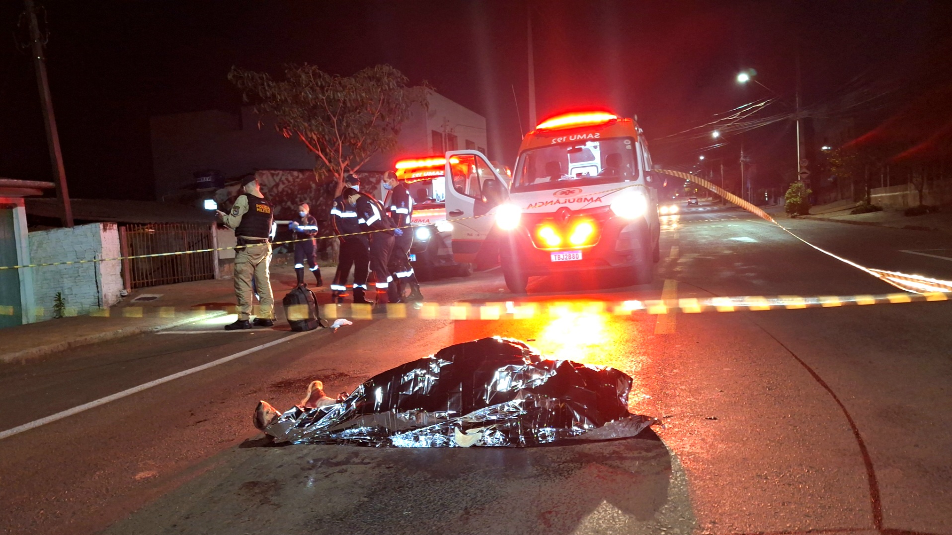 Homem é morto com golpe de faca no pescoço na região do Tarumã, em Cascavel
