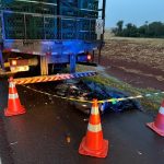 Homem de 28 anos morre em colisão entre moto e caminhão na BR-163 Imagem relativa a Homem de 28 anos morre em colisão entre moto e caminhão na BR-163