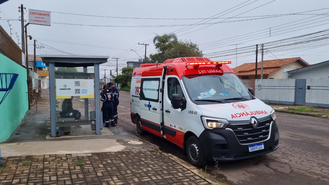 Dormiu no ponto em Cascavel e o SAMU foi acionado