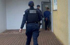 Fiação de freio de caminhão é furtada no Pacaembu em Cascavel e homem é detido Fiação de freio de caminhão é furtada no Pacaembu em Cascavel e homem é detido