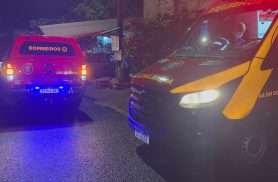 Mulher passa mal e sofre corte na cabeça após queda em Cascavel Mulher passa mal e sofre corte na cabeça após queda em Cascavel
