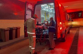 Jovem sofre fratura na perna durante jogo de futsal em Cascavel Jovem sofre fratura na perna durante jogo de futsal em Cascavel